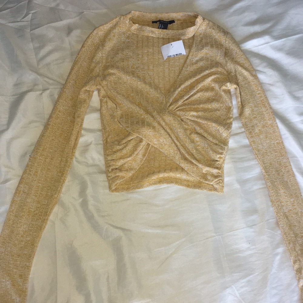 Crop top - Picture 3 of 3